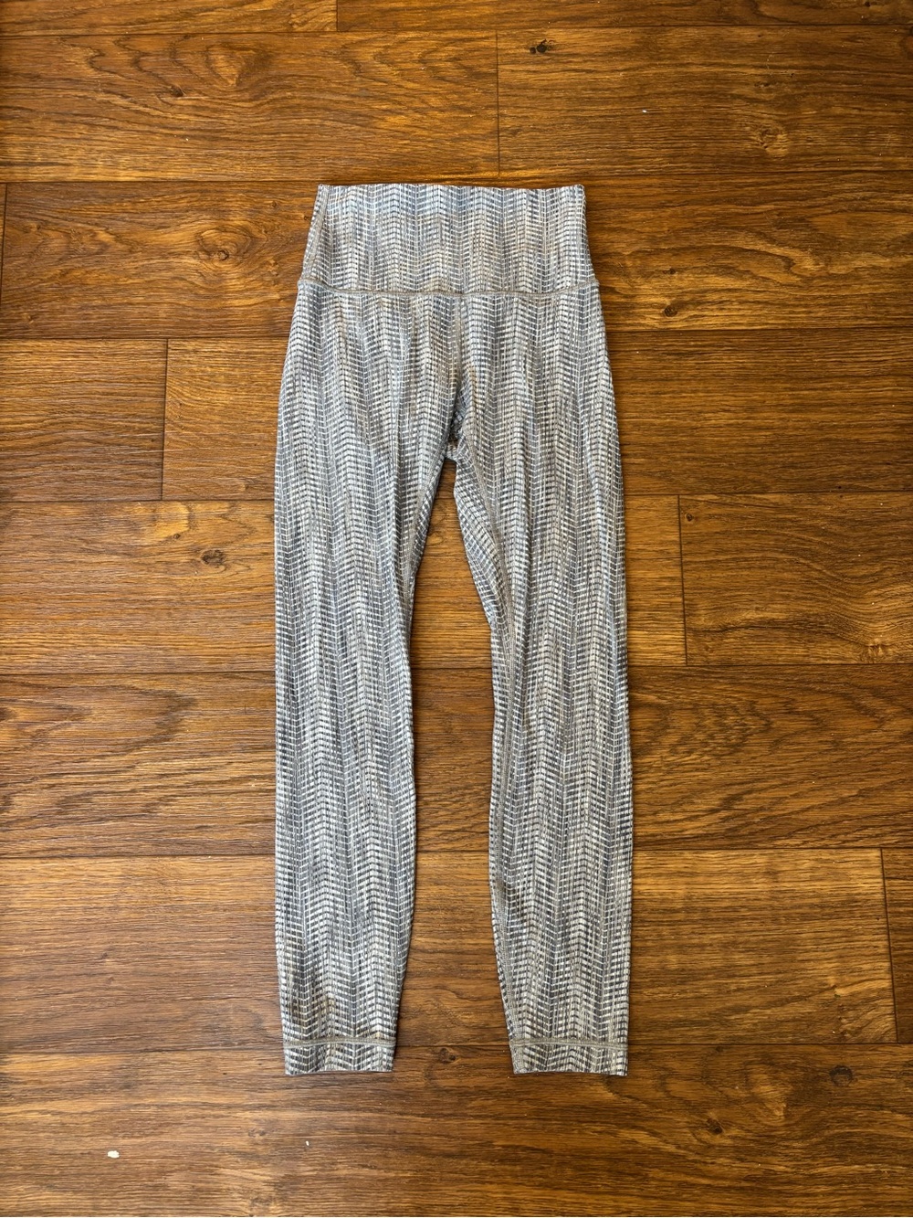 Lululemon Textured Grey High-Waist Leggings